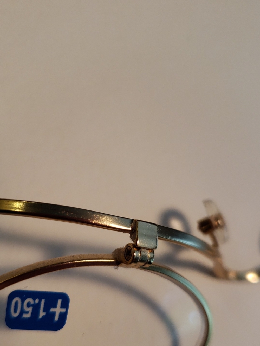 Wire Rim Round Reading Glasses - +1.50 Magnification - Picture 5 of 6